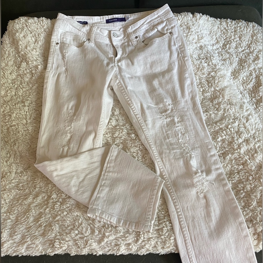 Vigoss White Distressed Boyfriend Women’s Jeans.‎ Size 1.